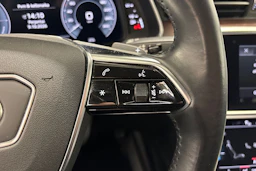 sininen Audi A6 2020 kuva 14.