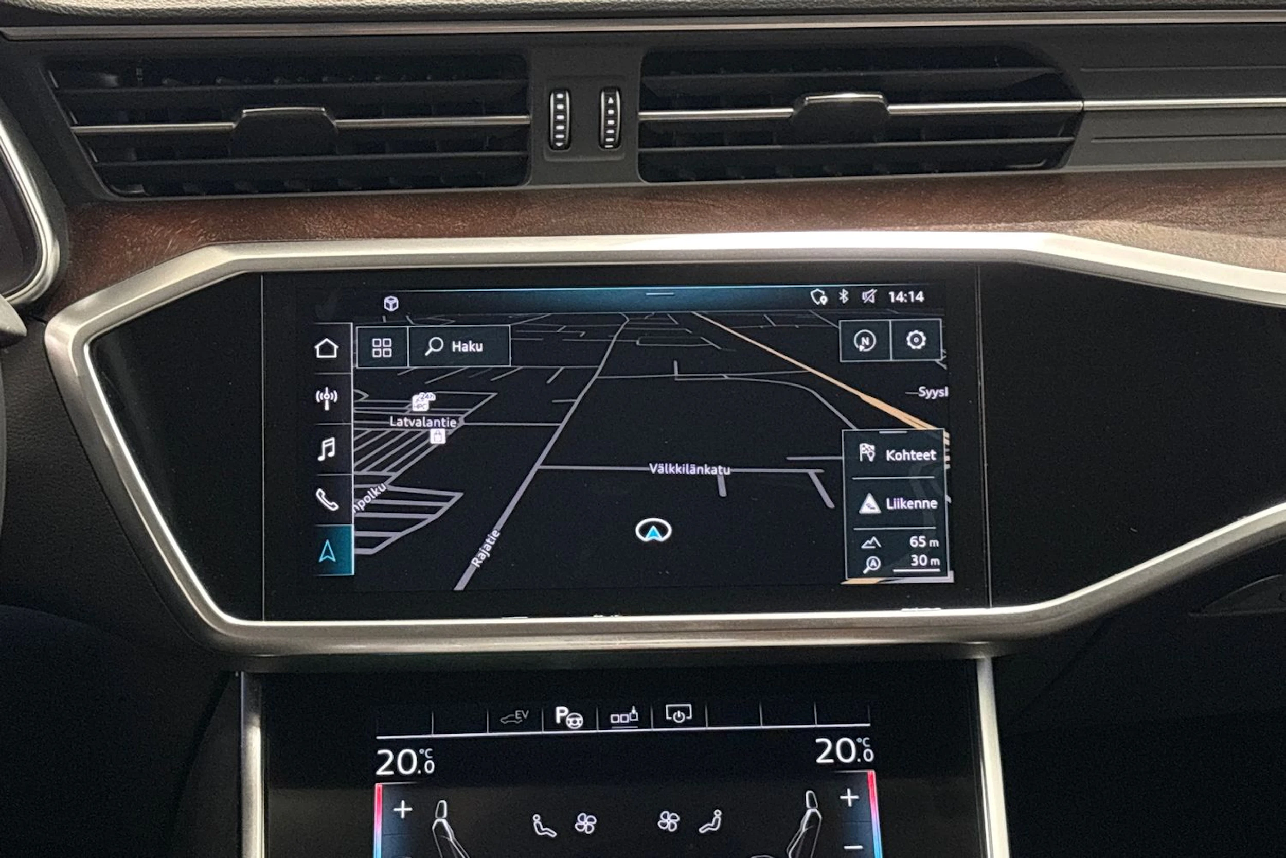 sininen Audi A6 2020 kuva 19.
