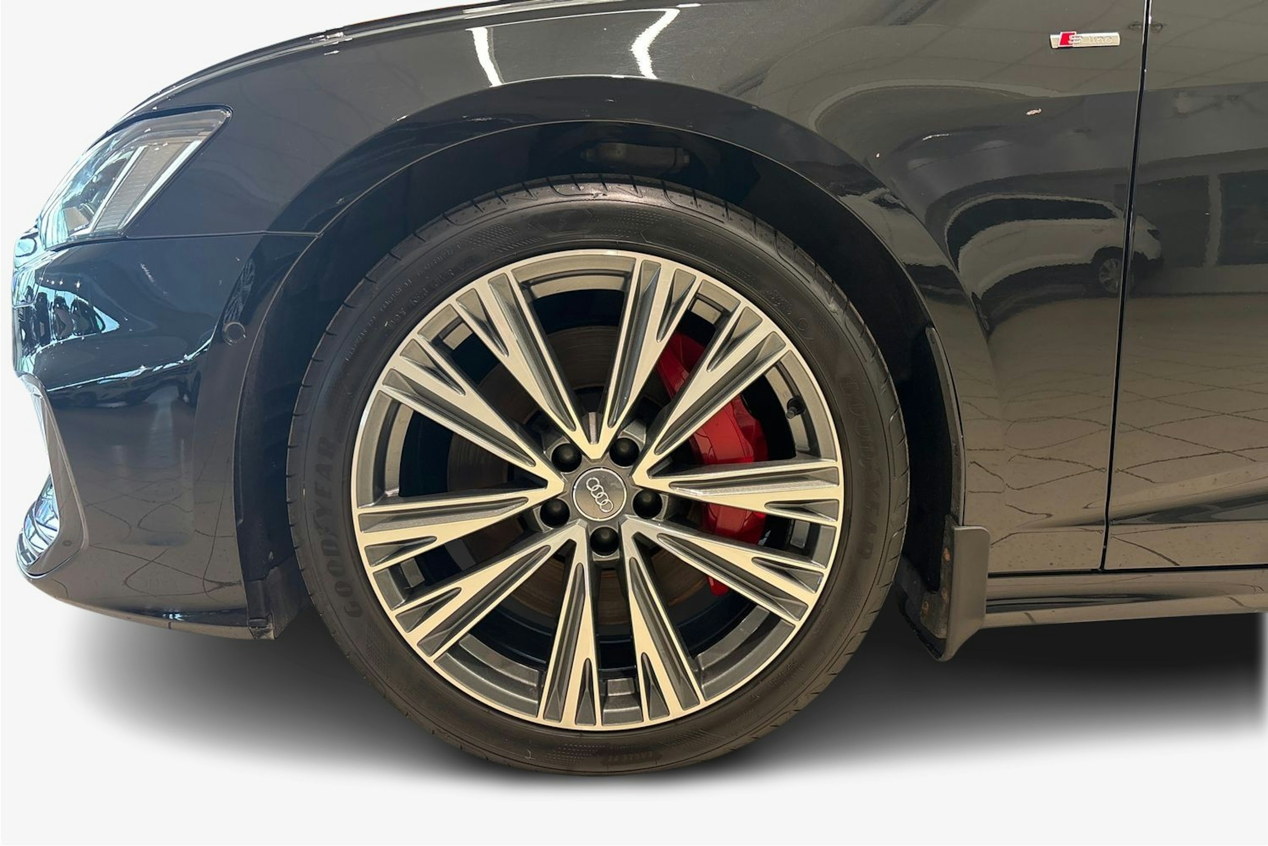 Musta Audi A6 2020 kuva 11.