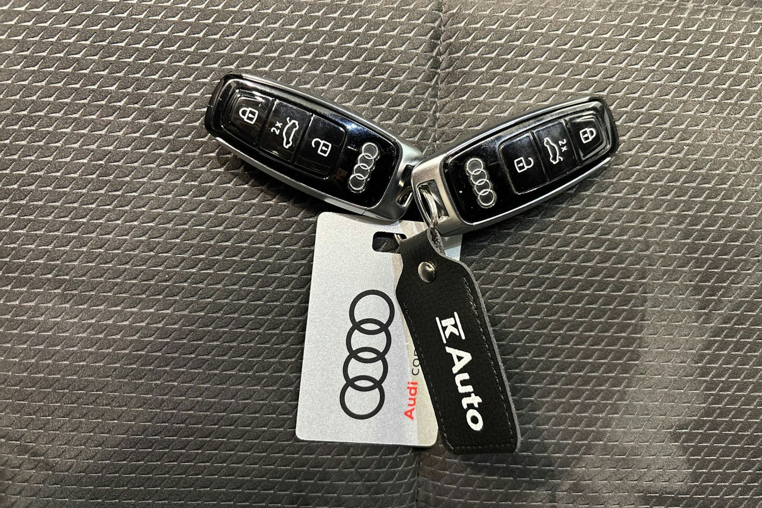 Musta Audi A6 2020 kuva 31.