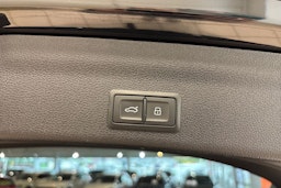 Musta Audi A6 2020 kuva 33.