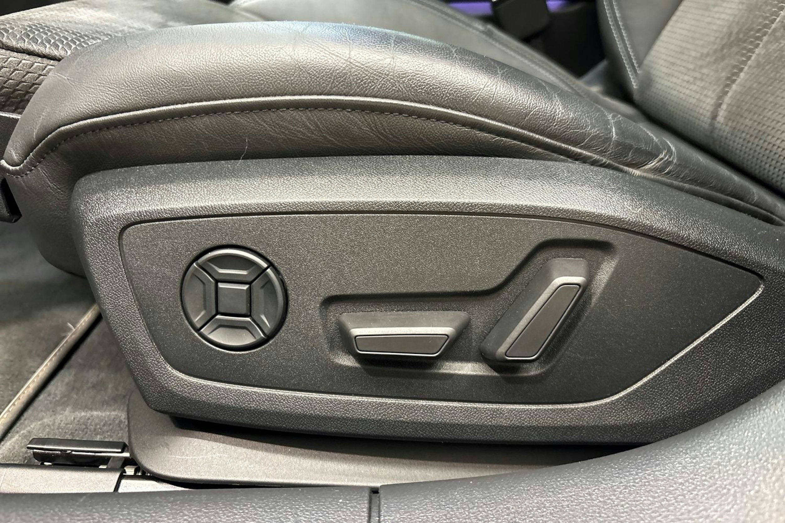 Musta Audi A6 2020 kuva 38.