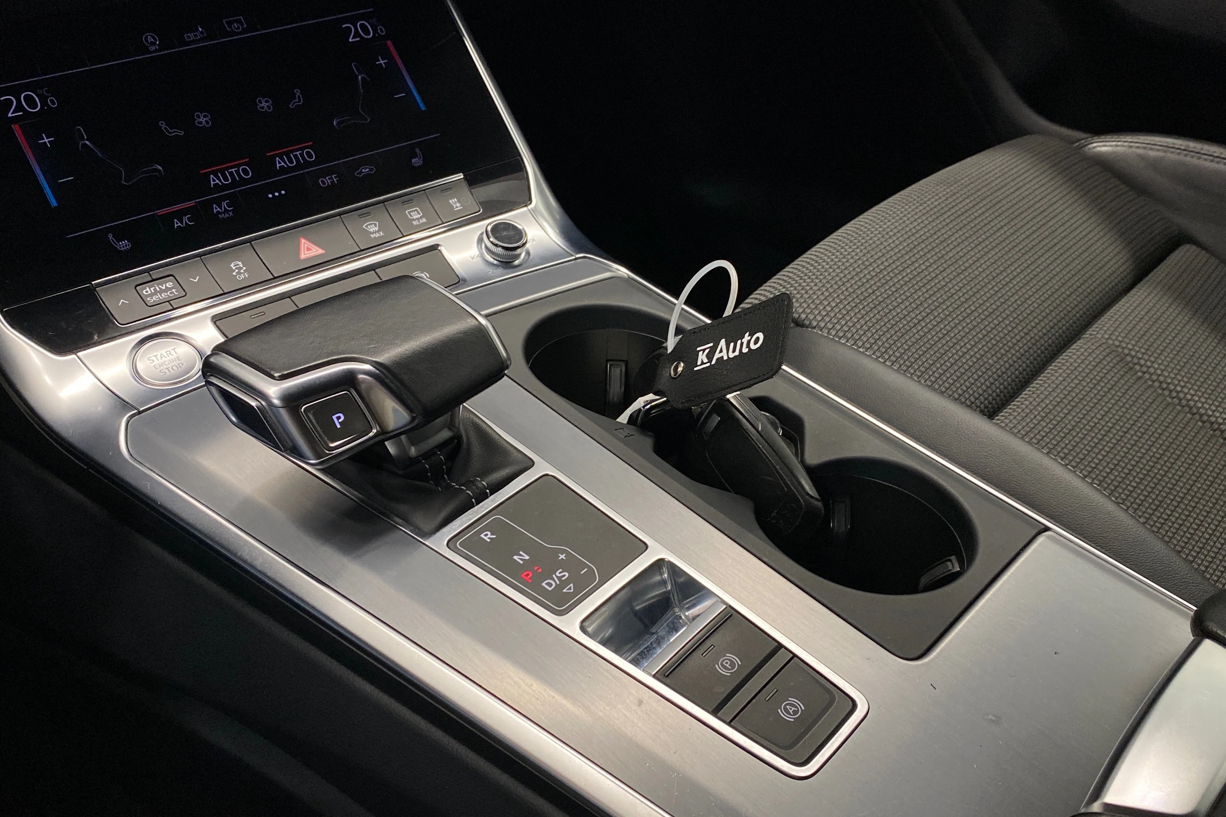 met. harmaa Audi A6 2020 kuva 27.