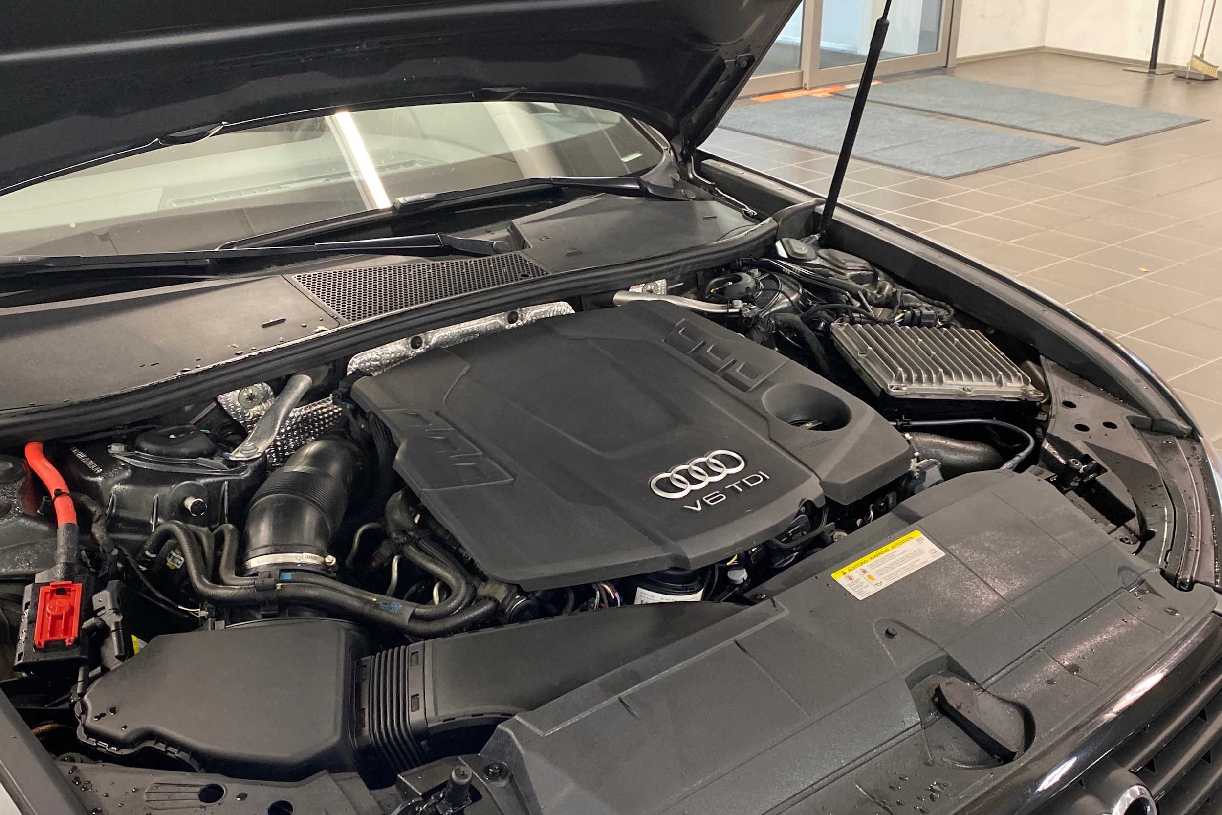 met. harmaa Audi A6 2020 kuva 33.