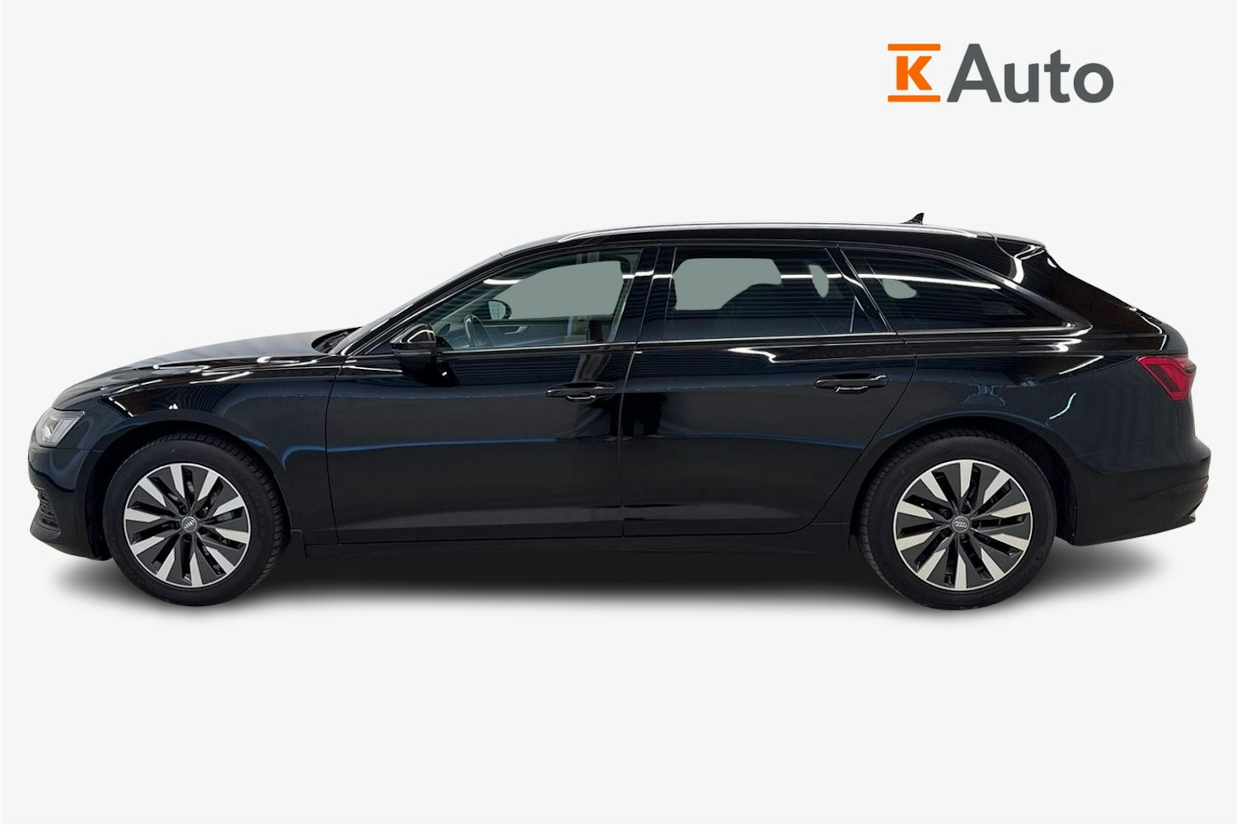musta Audi A6 2020 kuva 6.