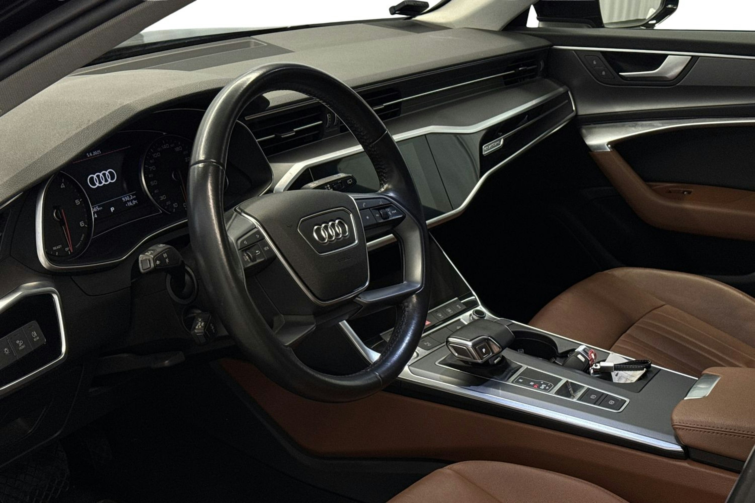 musta Audi A6 2020 kuva 7.