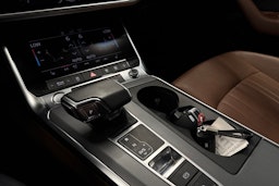 musta Audi A6 2020 kuva 19.
