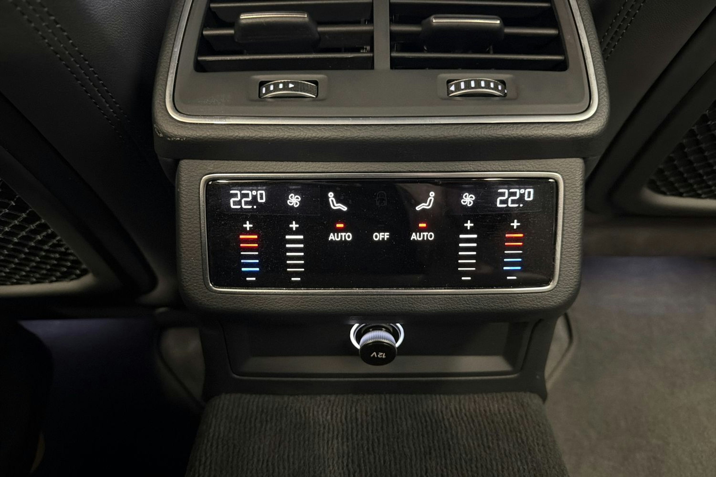 harmaa Audi A6 2020 kuva 37.