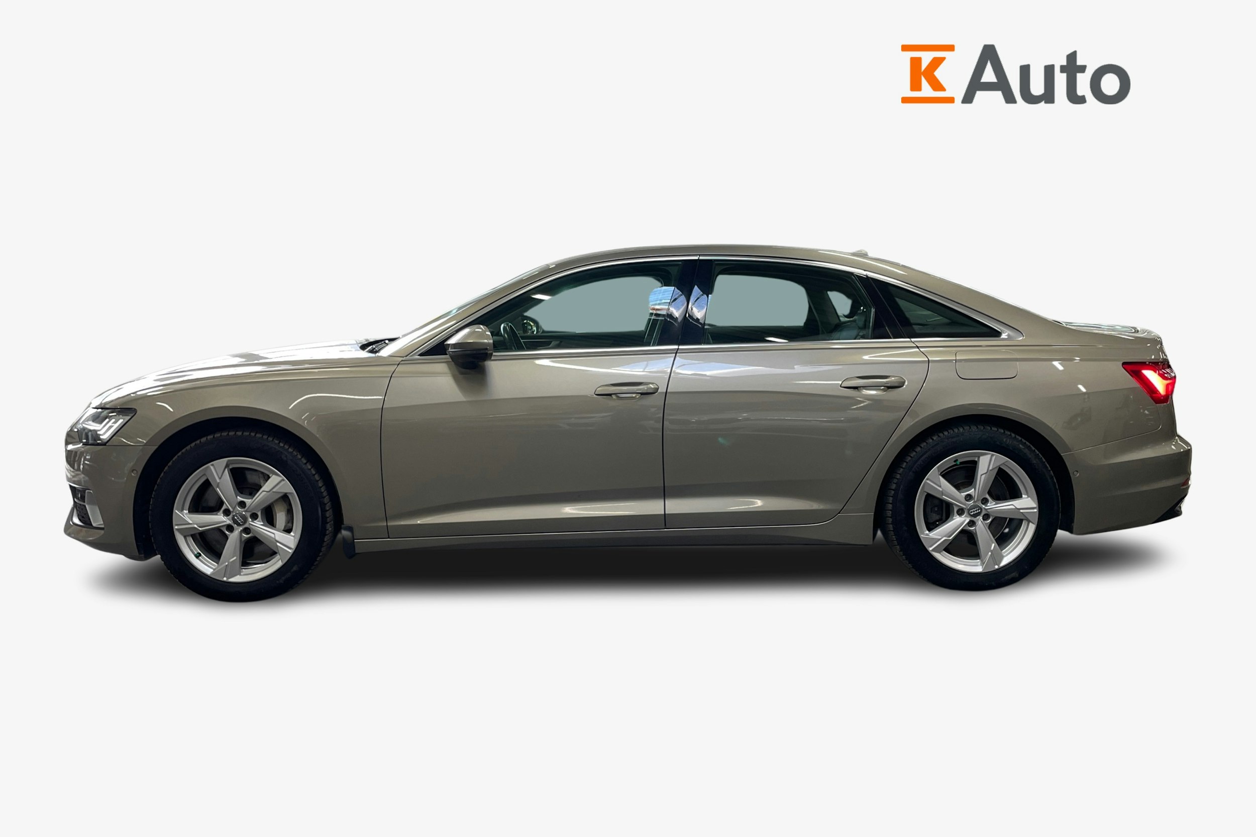 ruskea (beige) Audi A6 2020 kuva 5.