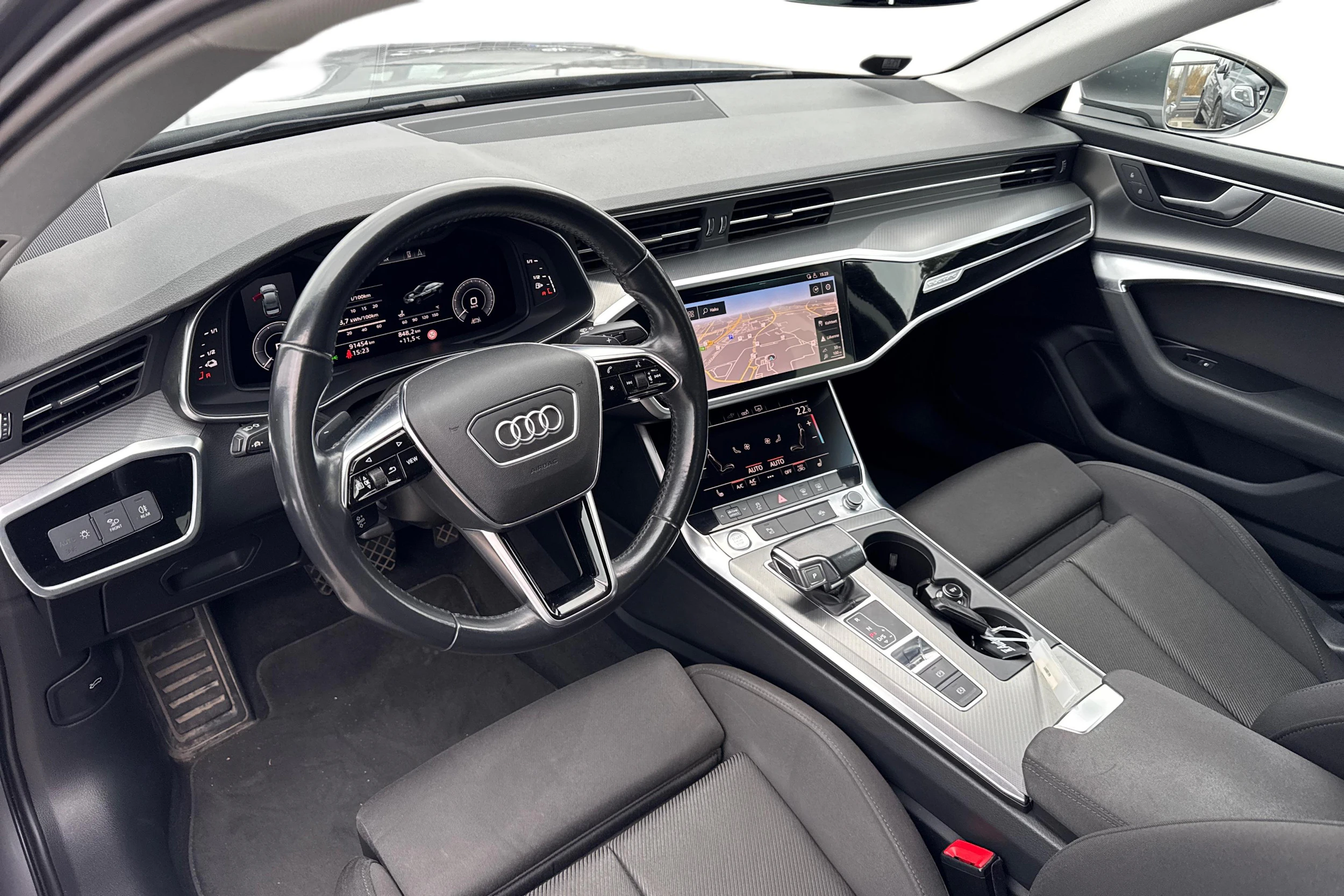 met. harmaa Audi A6 2020 kuva 3.