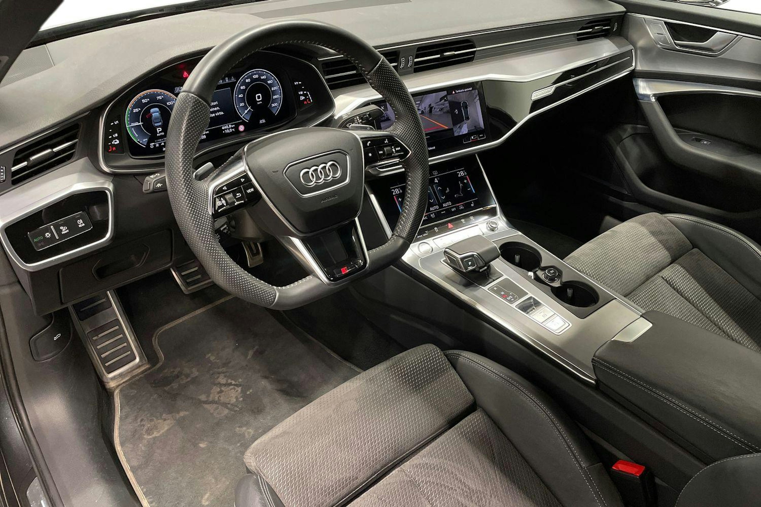 harmaa Audi A6 2020 kuva 7.
