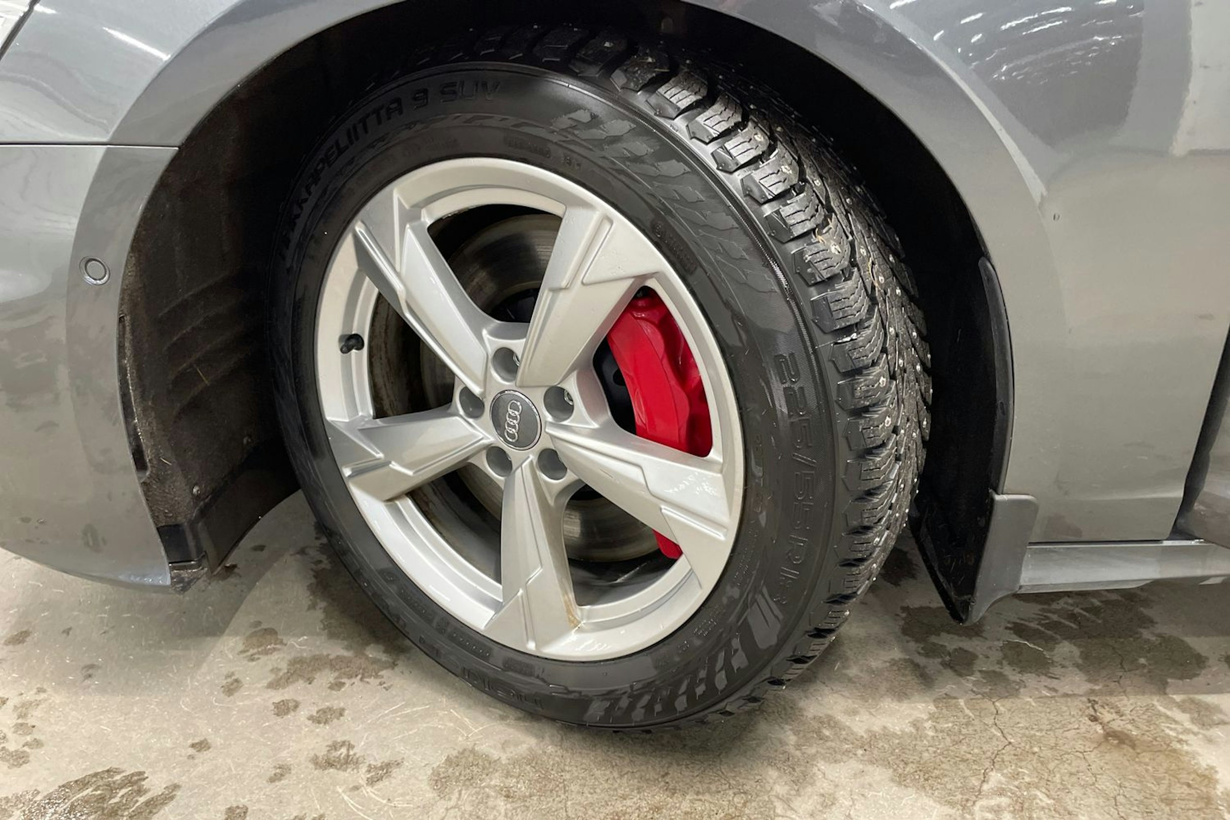 harmaa Audi A6 2020 kuva 13.