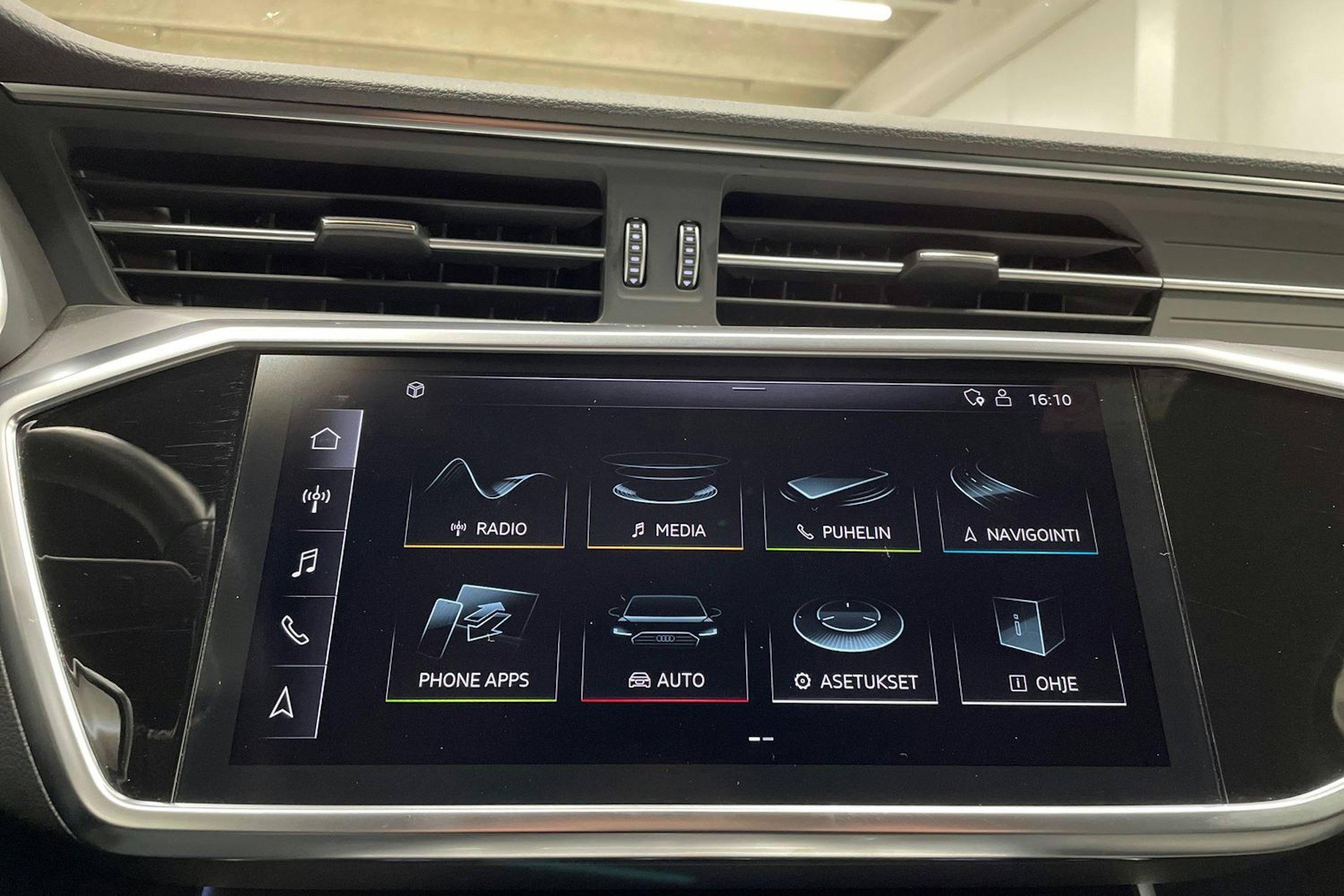 harmaa Audi A6 2020 kuva 17.