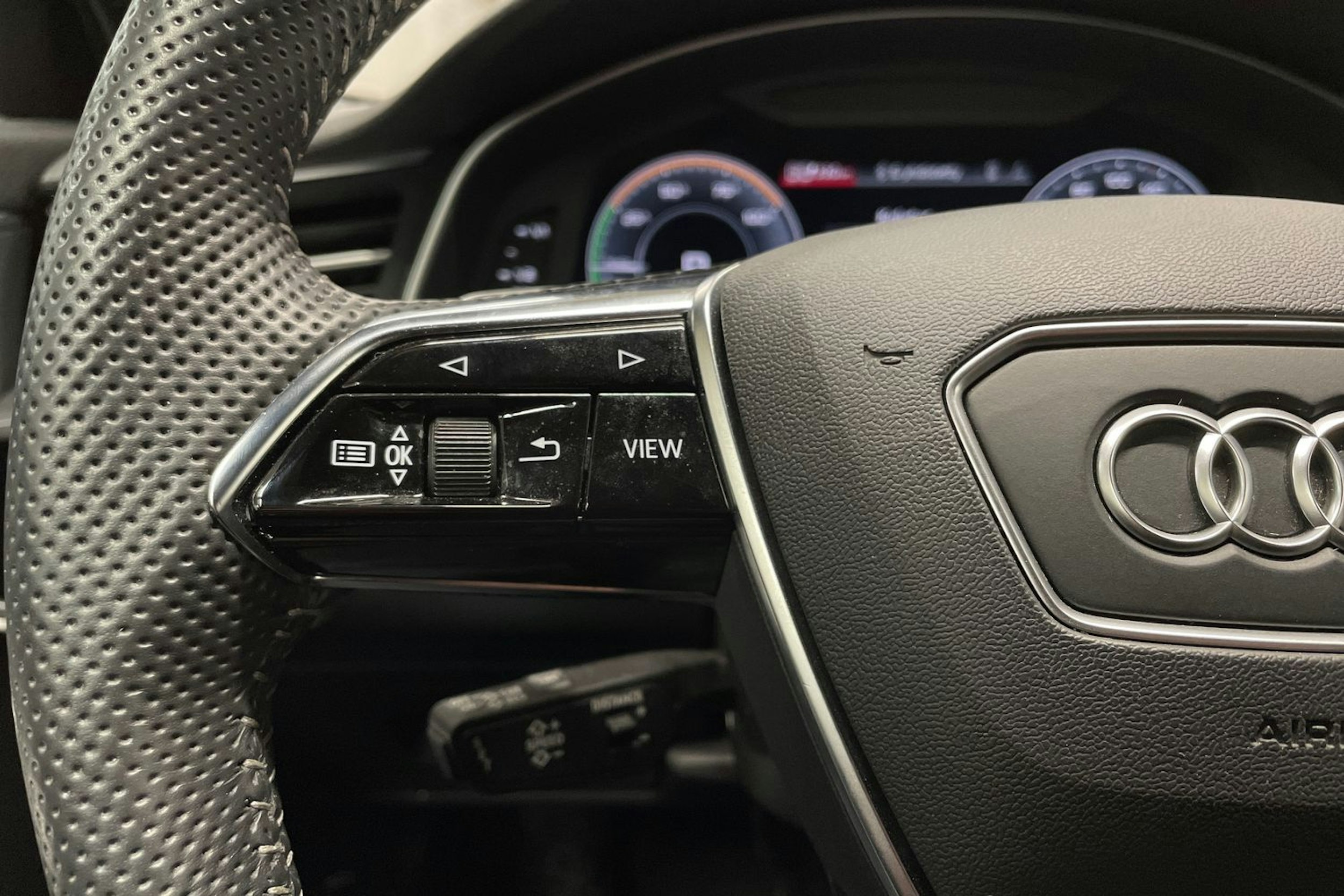 harmaa Audi A6 2020 kuva 28.