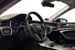 musta Audi A6 2020 kuva 3.