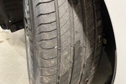 valkoinen Audi A6 2020 kuva 10.