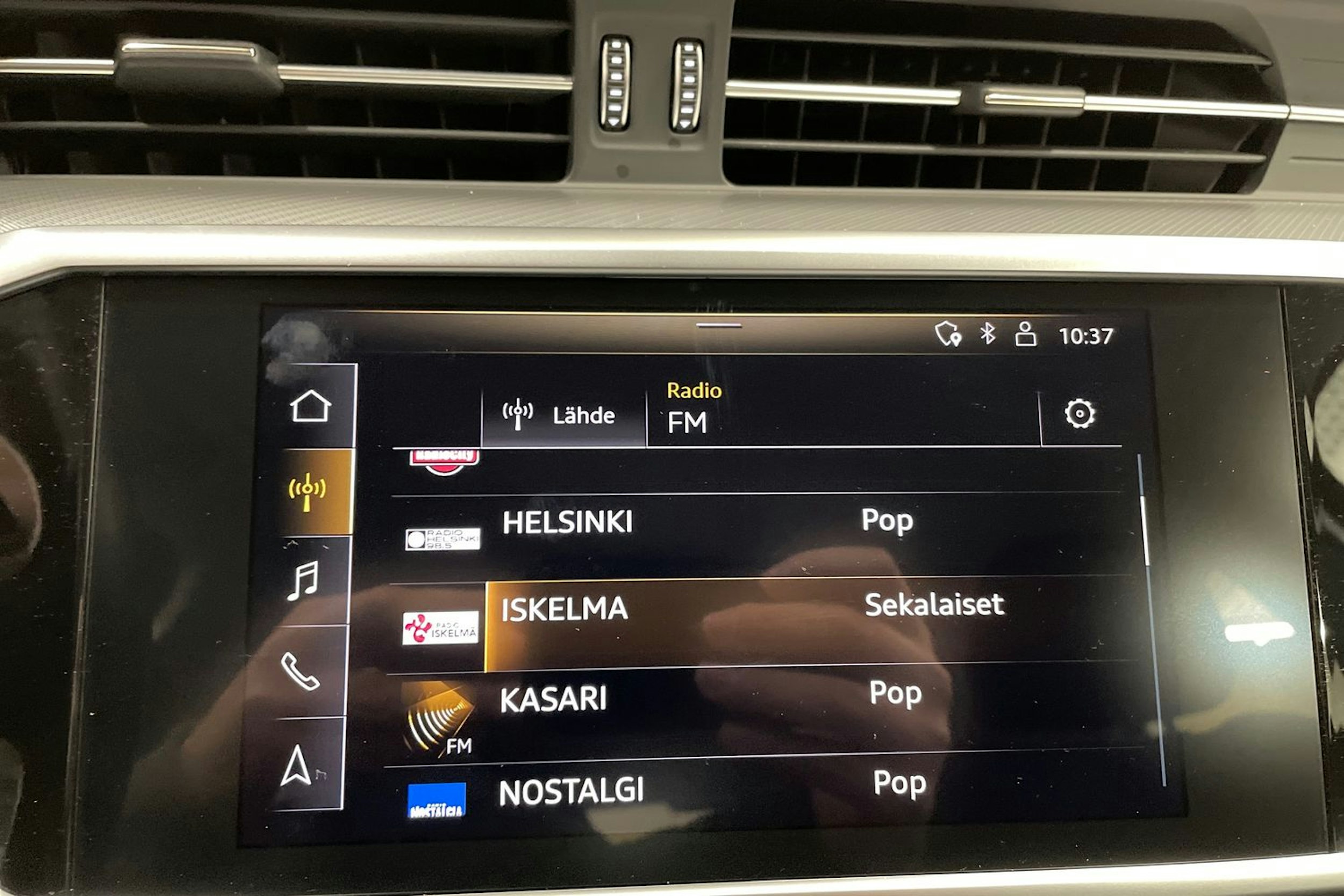 valkoinen Audi A6 2020 kuva 23.