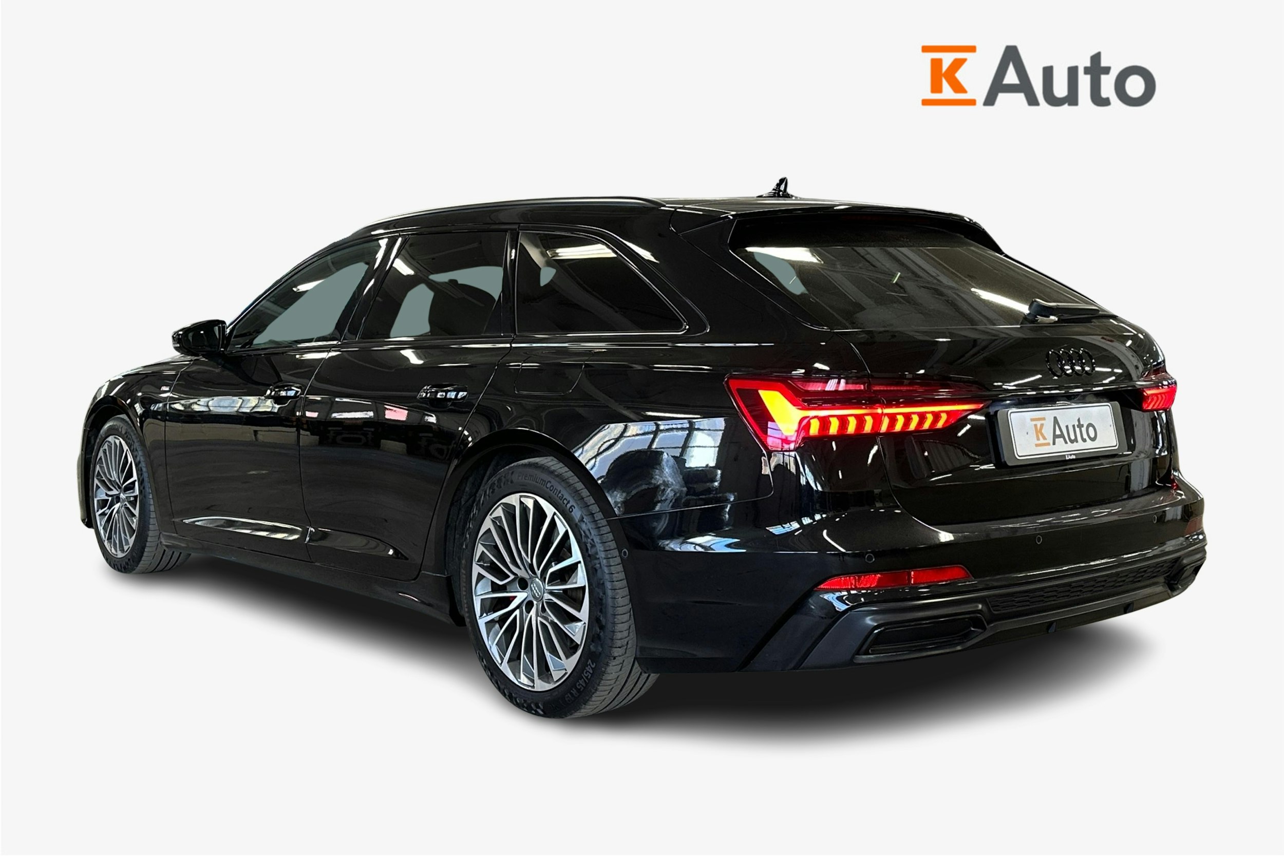 musta Audi A6 2021 kuva 2.