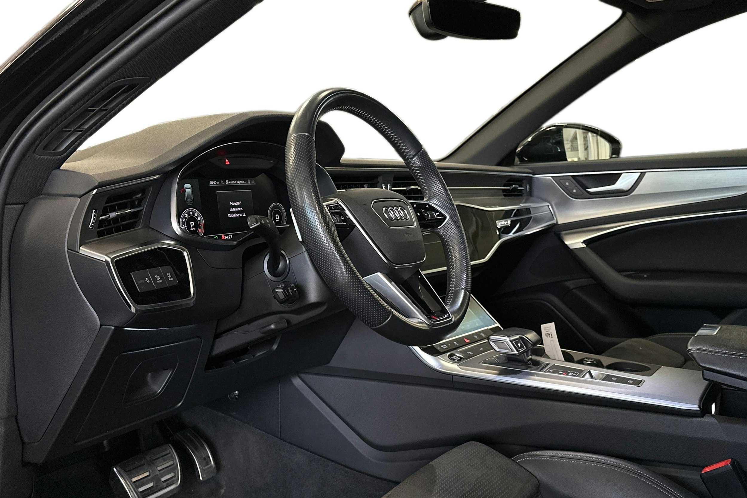 musta Audi A6 2021 kuva 3.