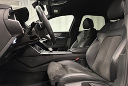 musta Audi A6 2021 kuva 24.