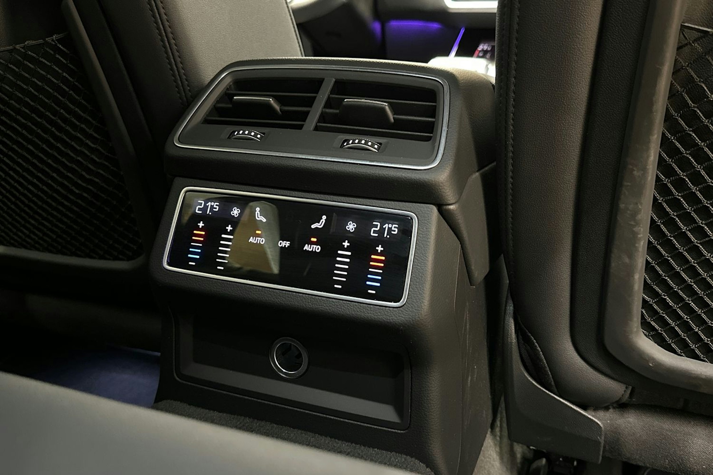 harmaa Audi A6 2021 kuva 37.