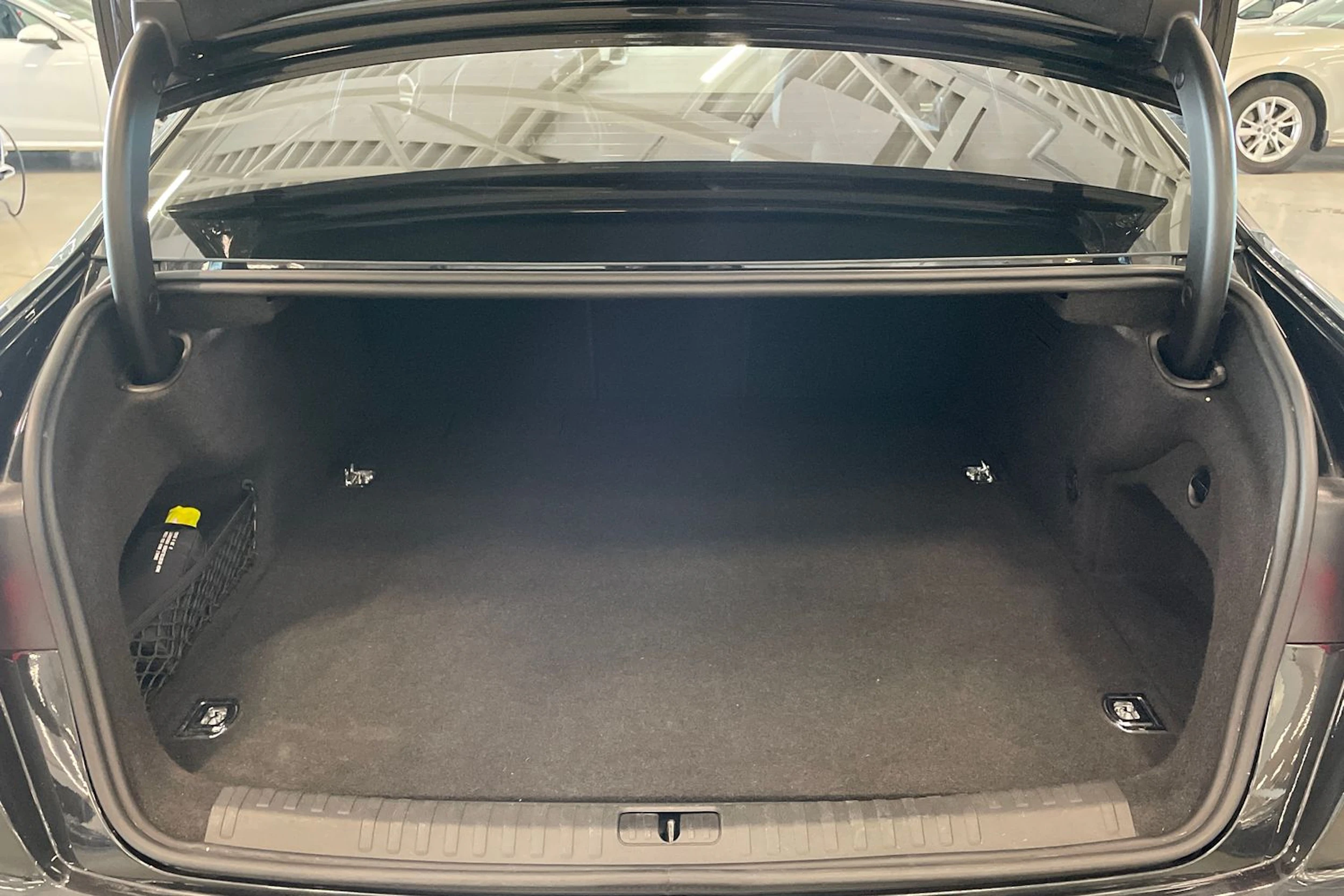 harmaa Audi A6 2021 kuva 29.