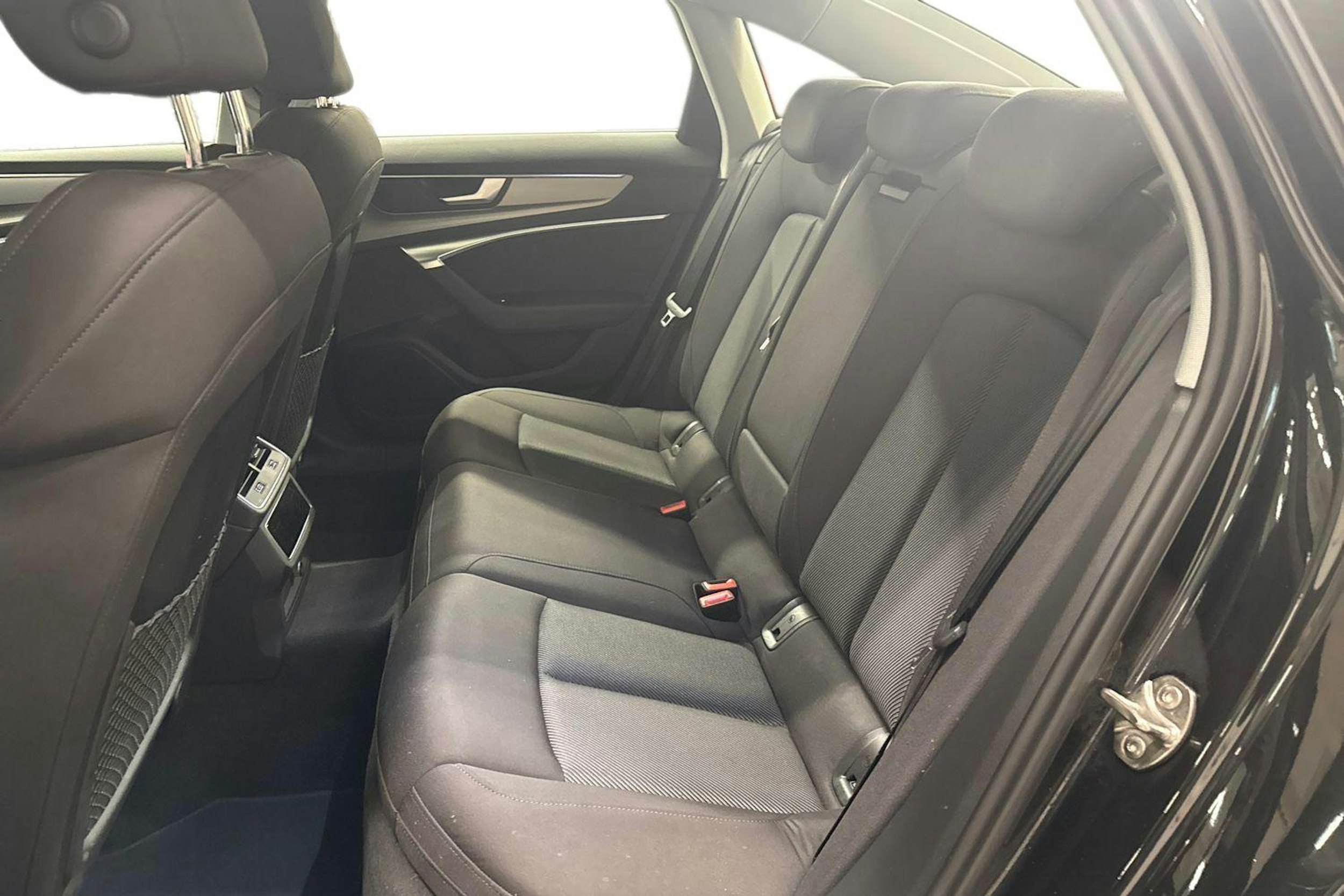 met. harmaa Audi A6 2021 kuva 10.