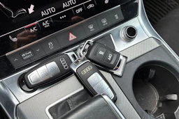 musta Audi A6 2021 kuva 9.