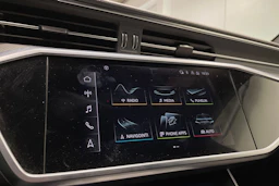 musta Audi A6 2021 kuva 16.