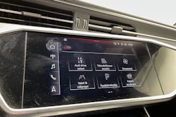 musta Audi A6 2021 kuva 21.