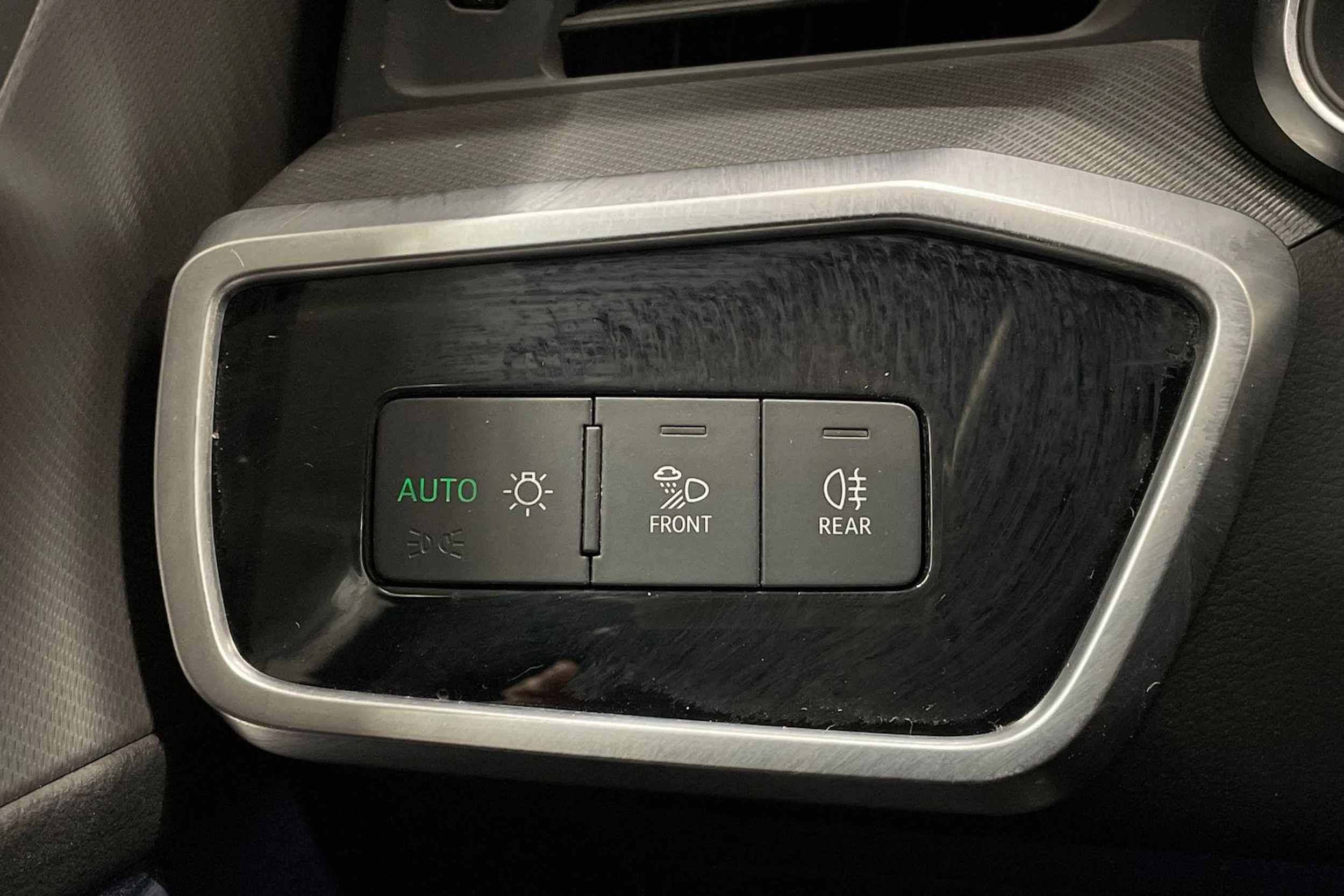 musta Audi A6 2021 kuva 25.