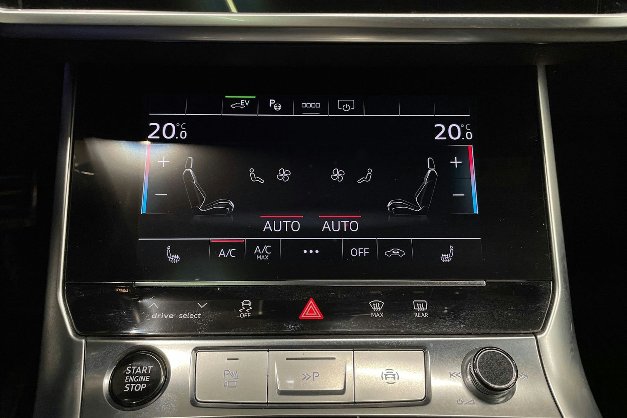 valkoinen Audi A6 2021 kuva 24.