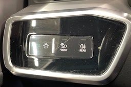 valkoinen Audi A6 2021 kuva 26.