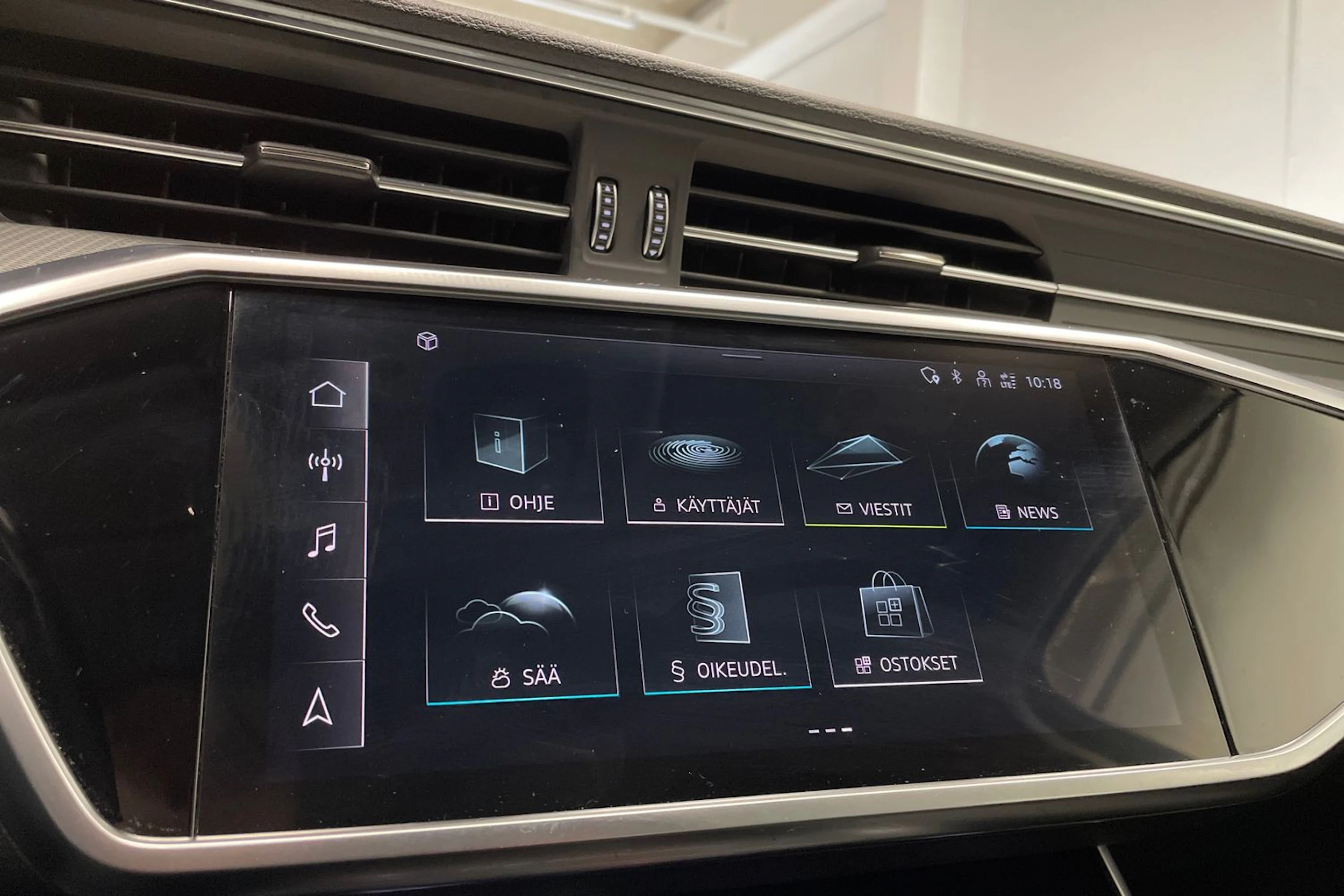 harmaa Audi A6 2021 kuva 20.