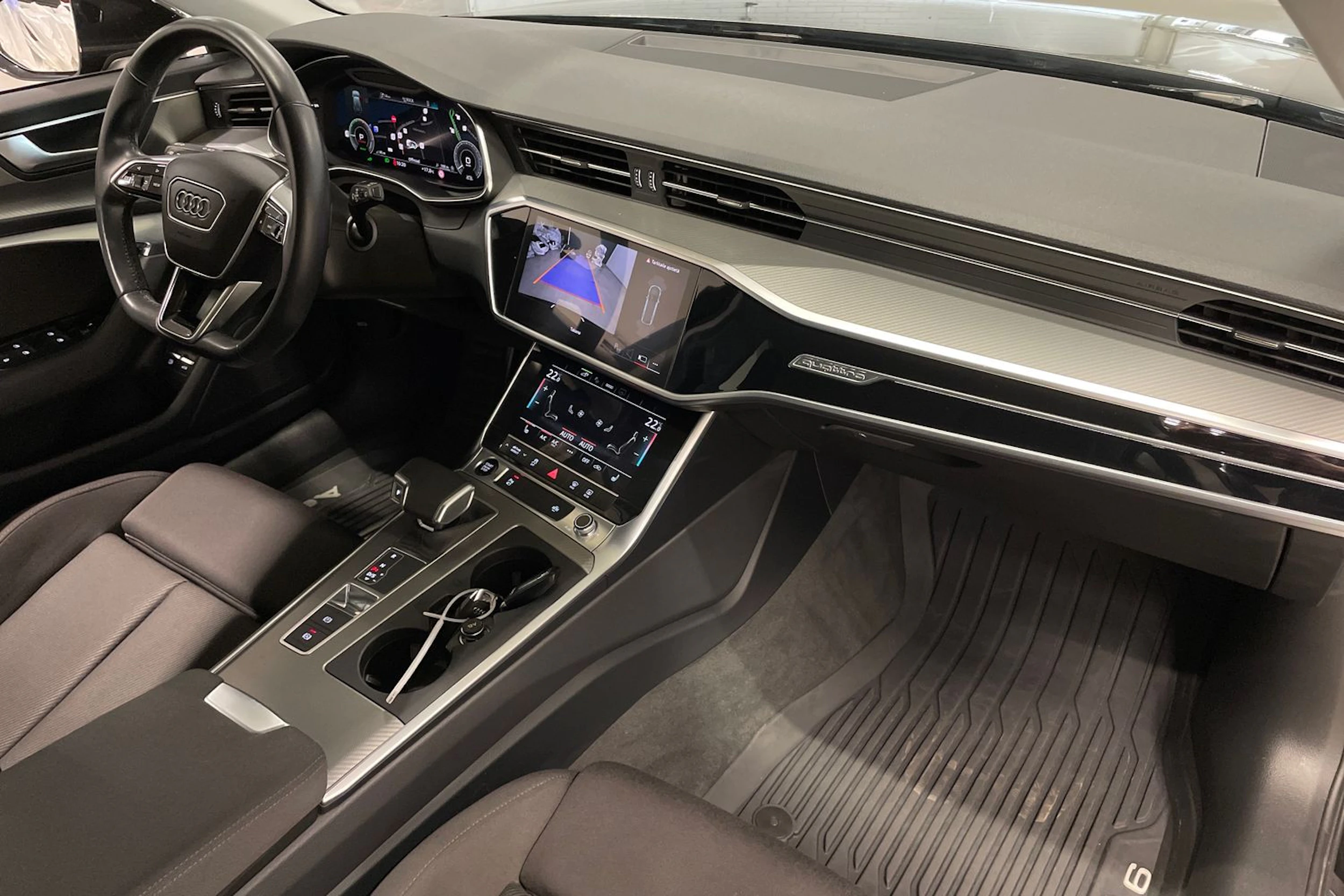 harmaa Audi A6 2021 kuva 33.
