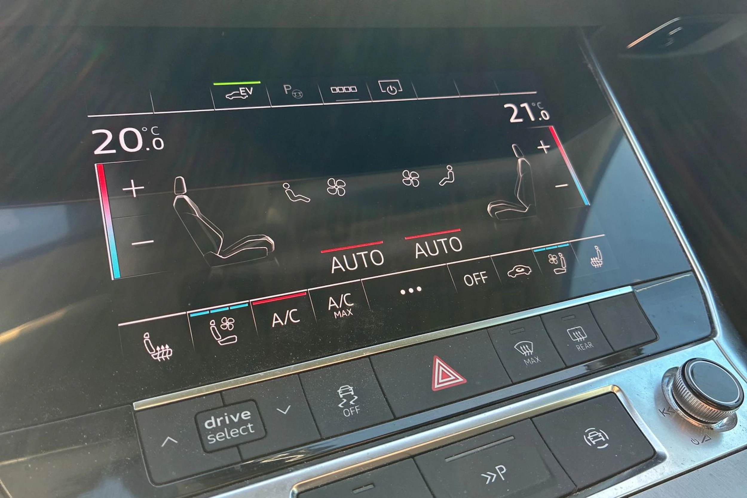 punainen Audi A6 2021 kuva 5.