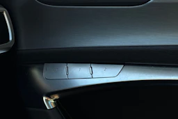 punainen Audi A6 2021 kuva 7.