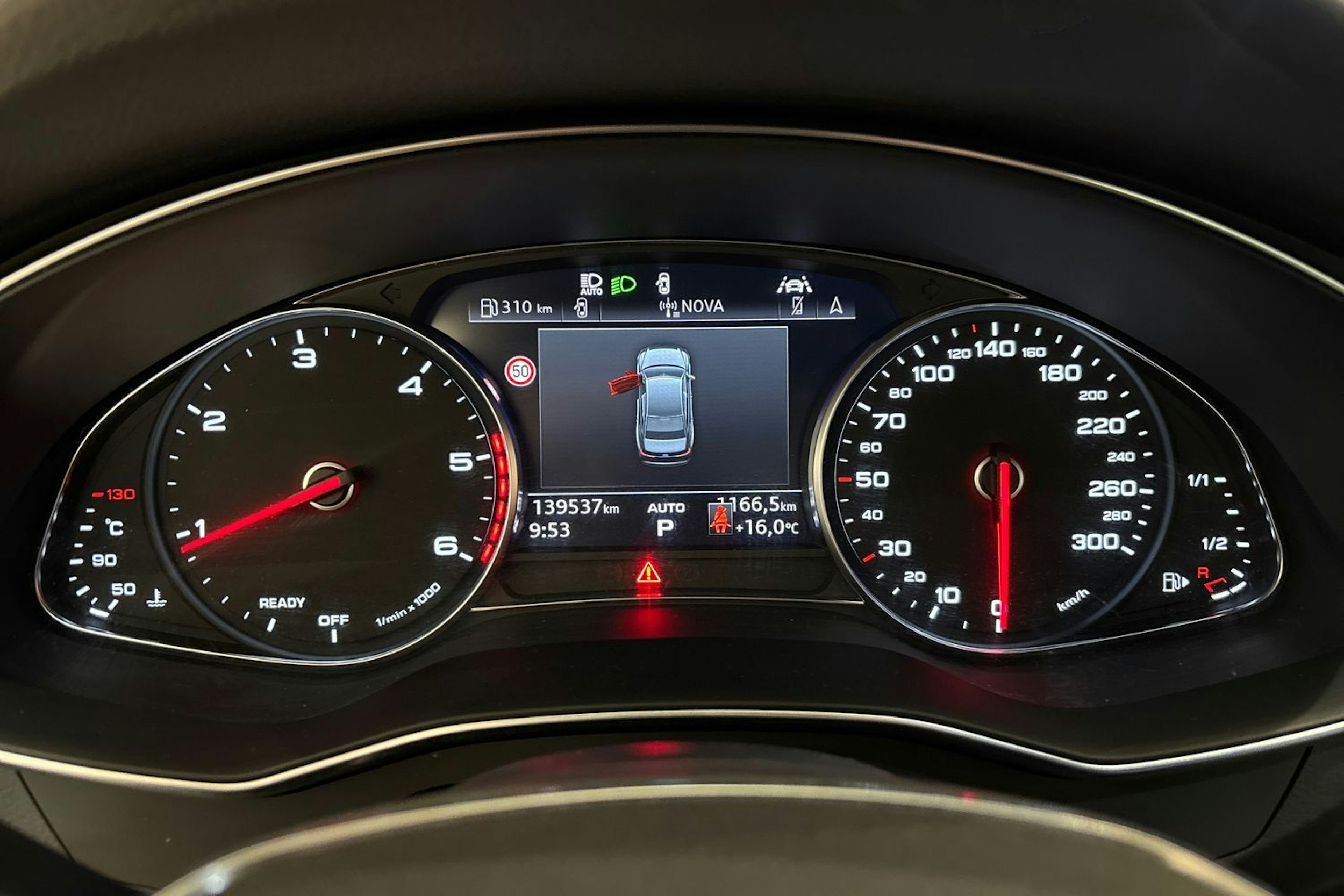 Musta Audi A6 2021 kuva 14.