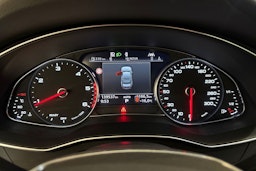 Musta Audi A6 2021 kuva 14.