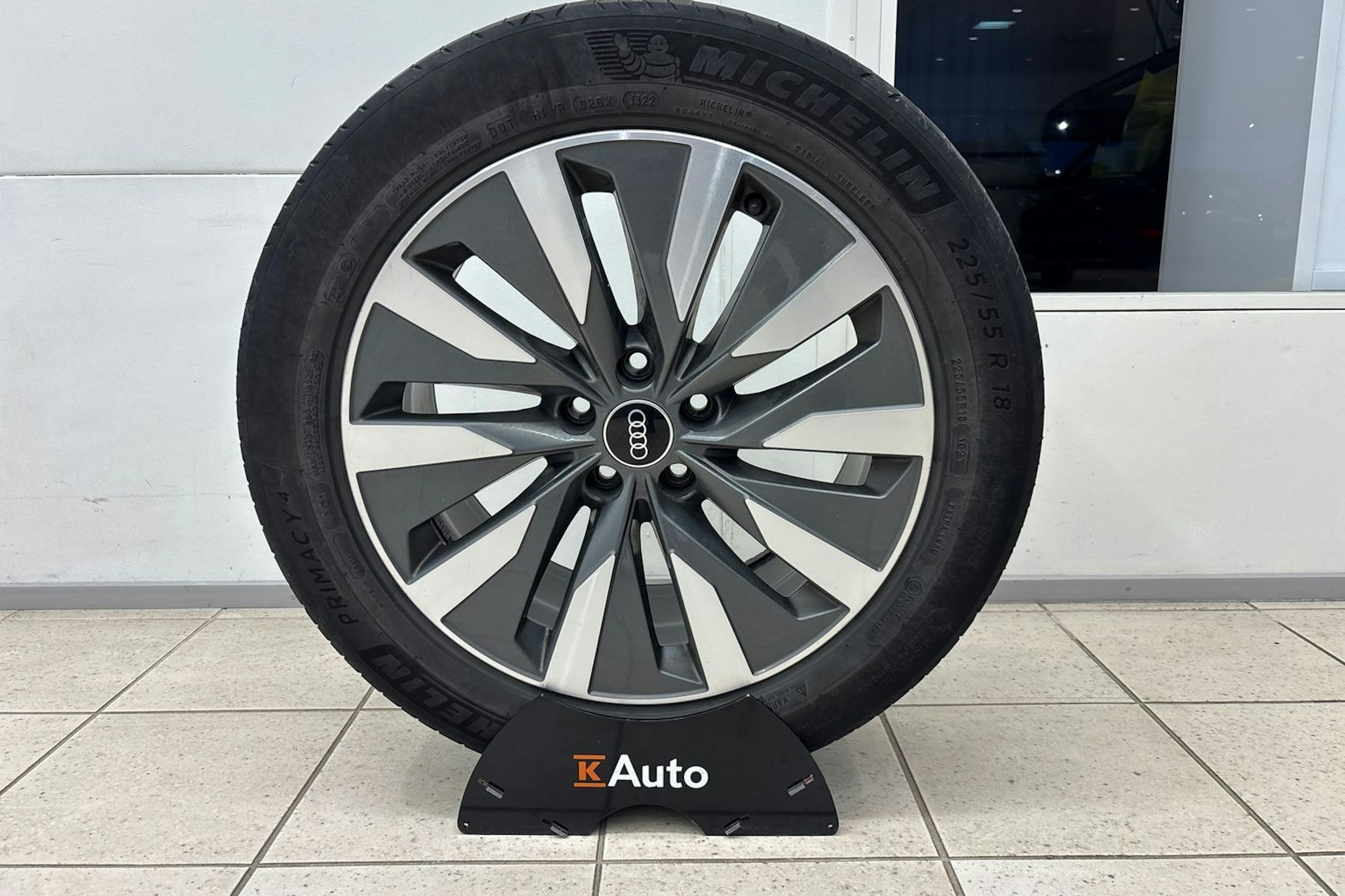 Musta Audi A6 2021 kuva 30.