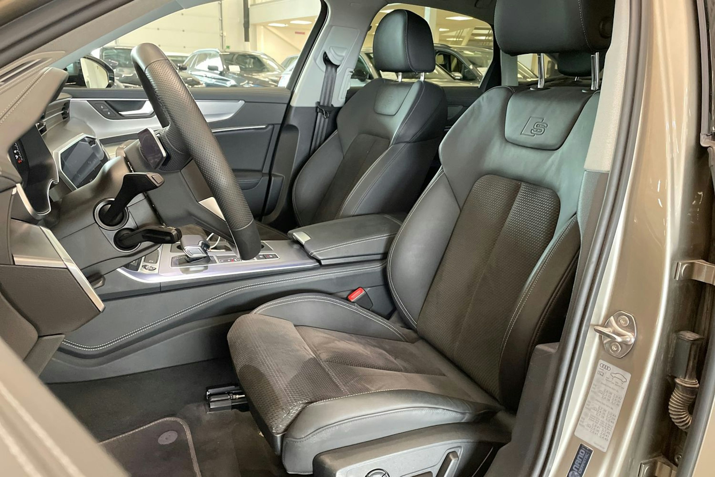 met. ruskea (beige) Audi A6 2021 kuva 11.
