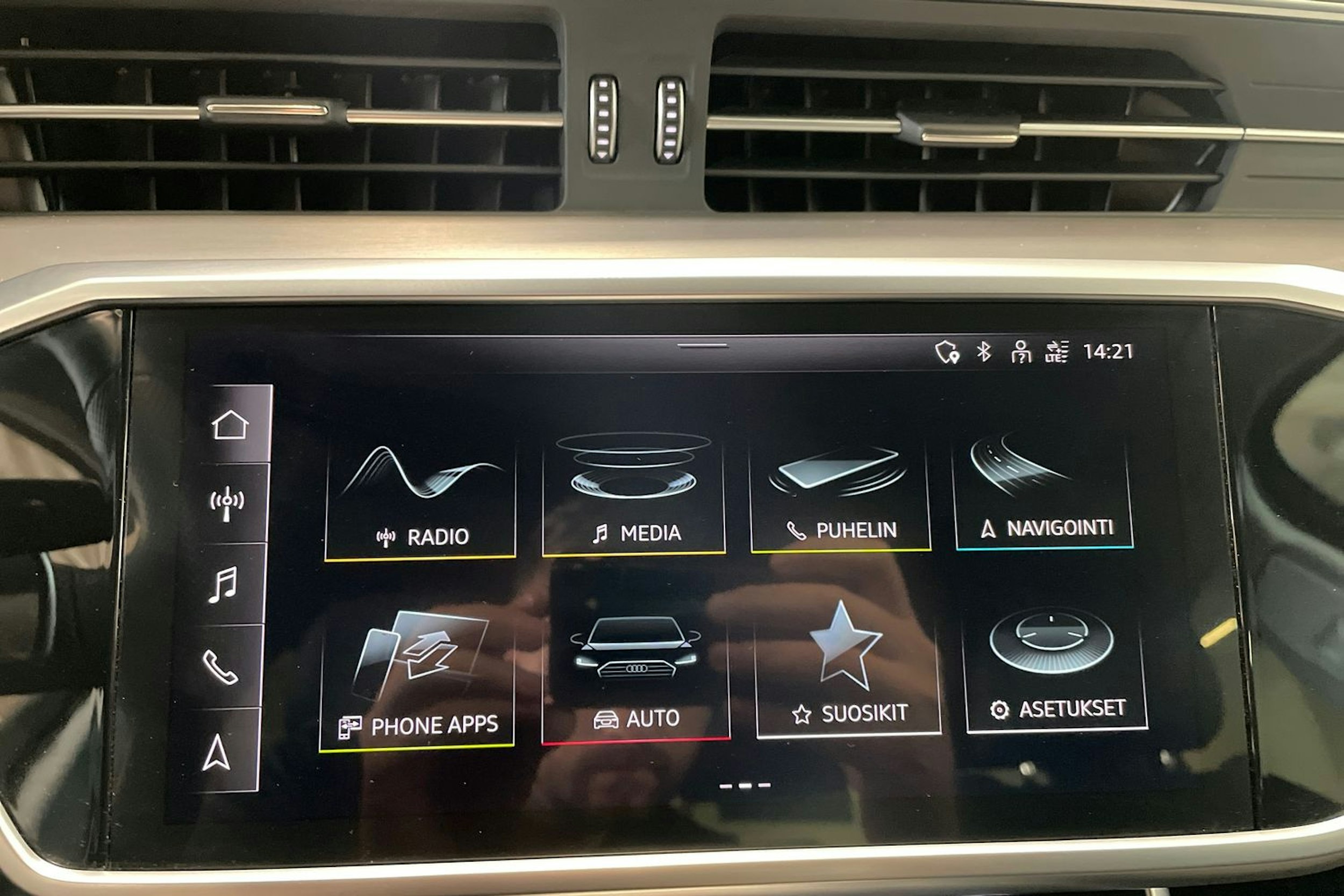 met. ruskea (beige) Audi A6 2021 kuva 23.