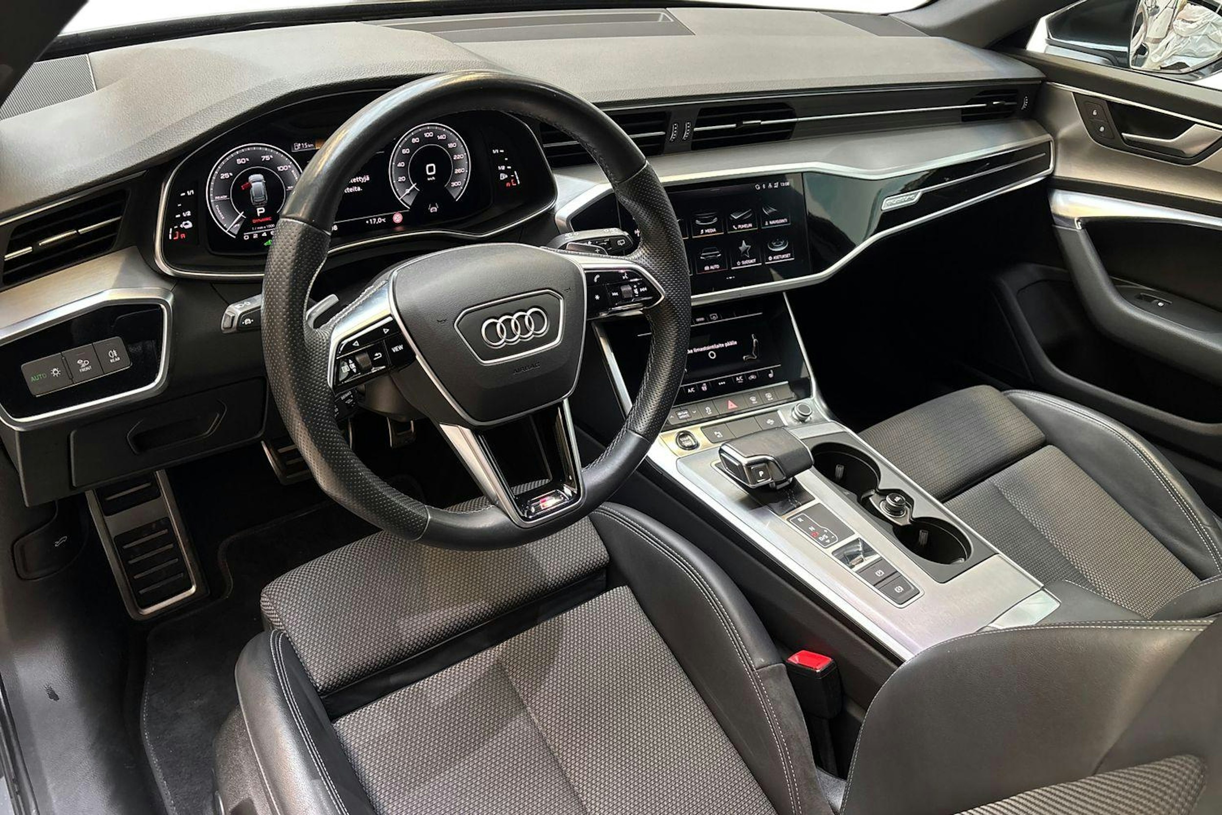 harmaa Audi A6 2021 kuva 7.