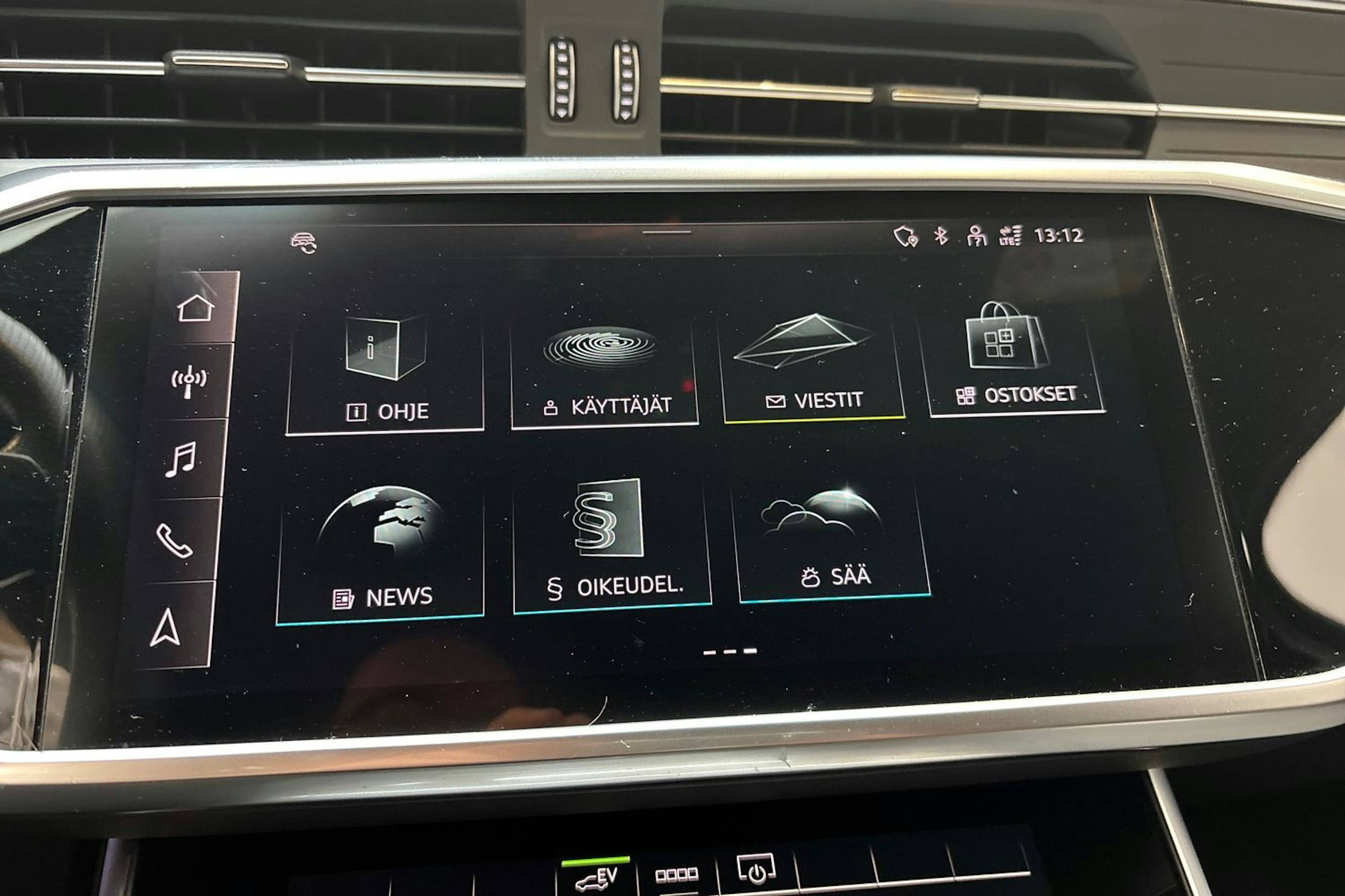 harmaa Audi A6 2021 kuva 25.