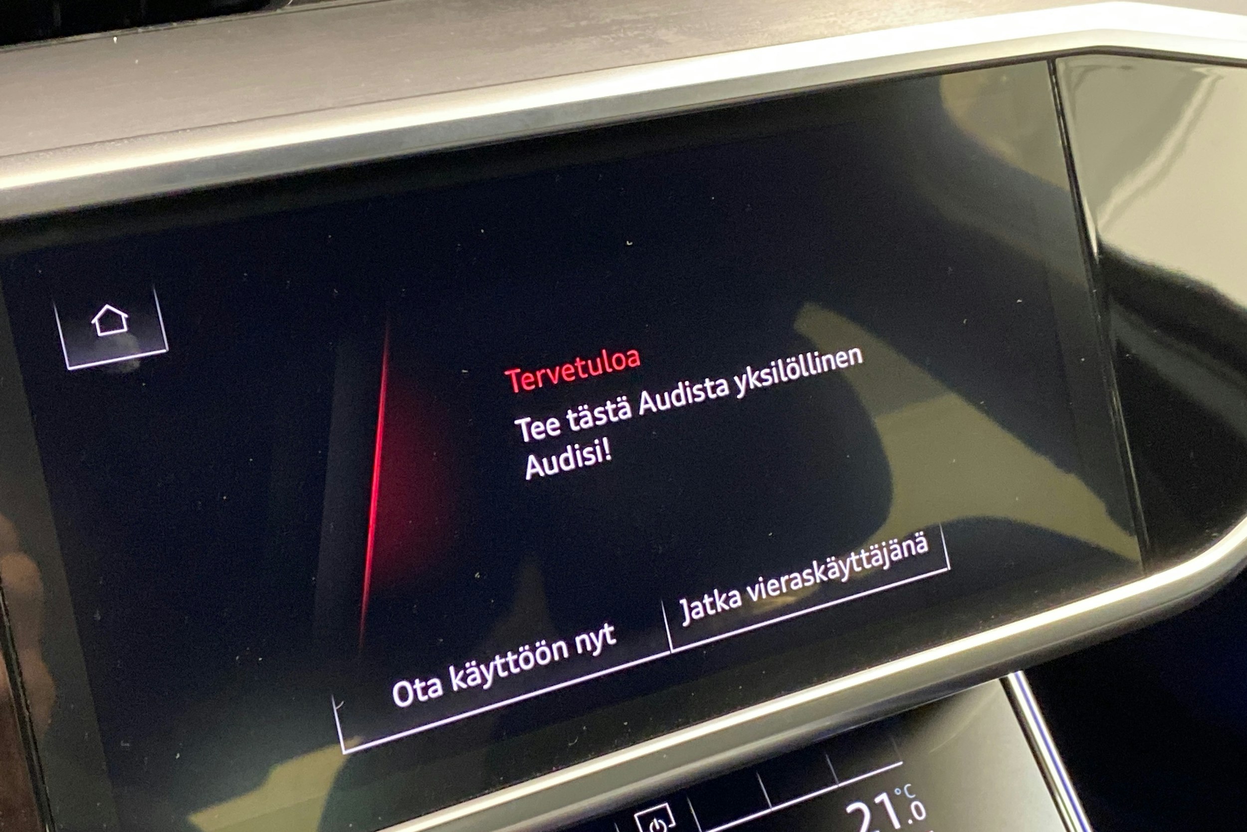 sininen Audi A6 2021 kuva 14.