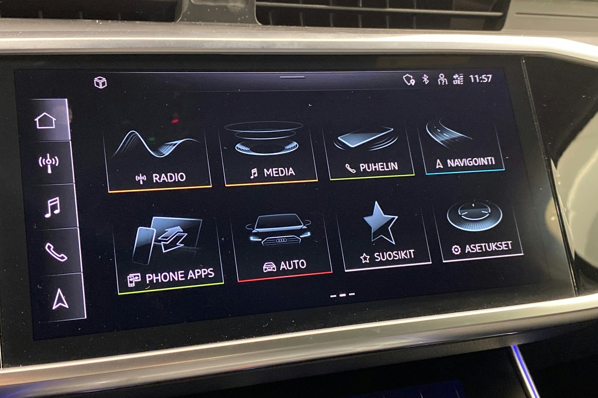 sininen Audi A6 2021 kuva 15.