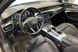 musta Audi A6 2020 kuva 3.