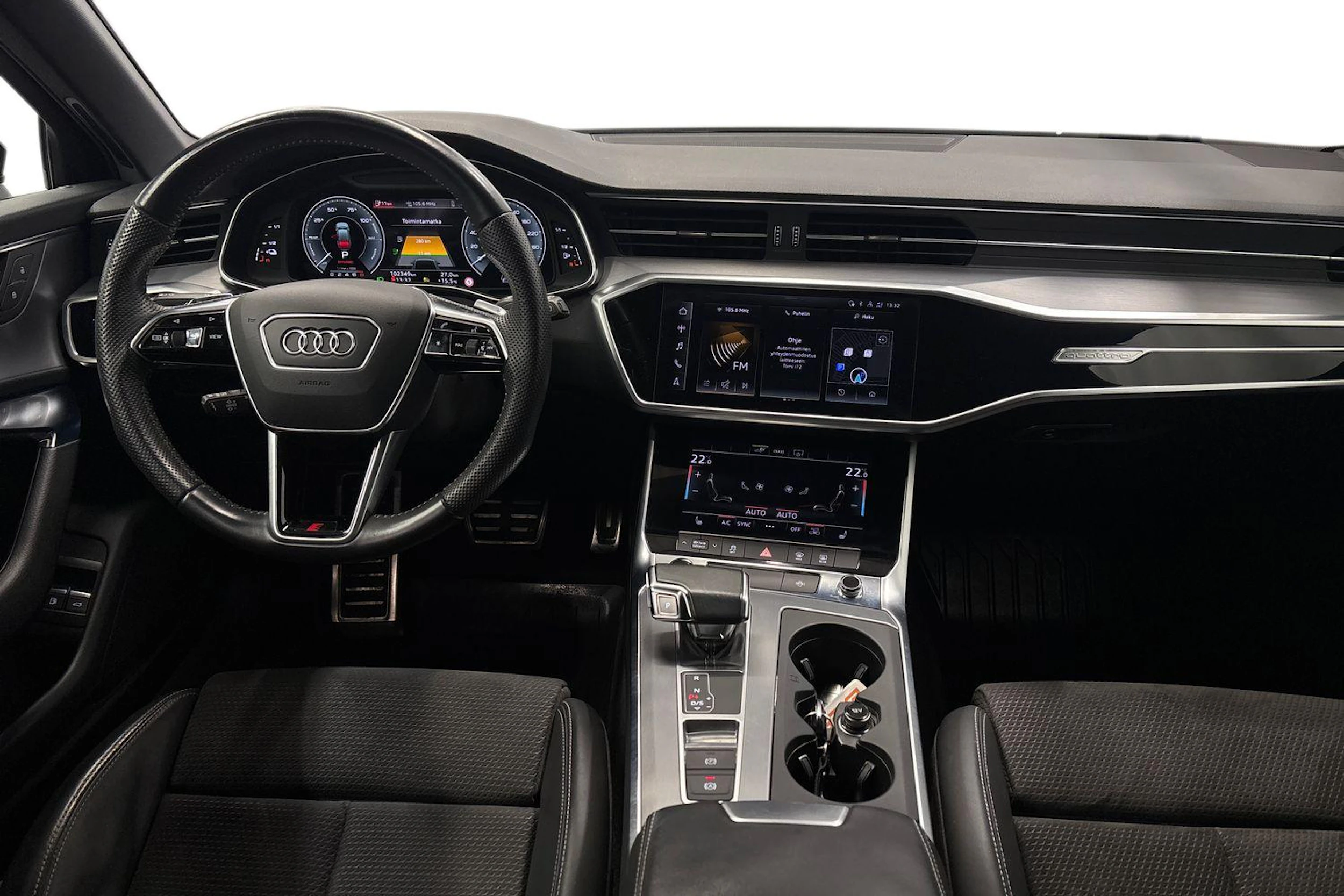 musta Audi A6 2021 kuva 7.