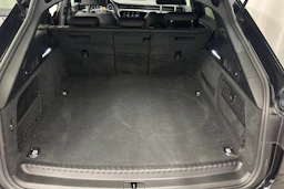 musta Audi A6 2021 kuva 12.
