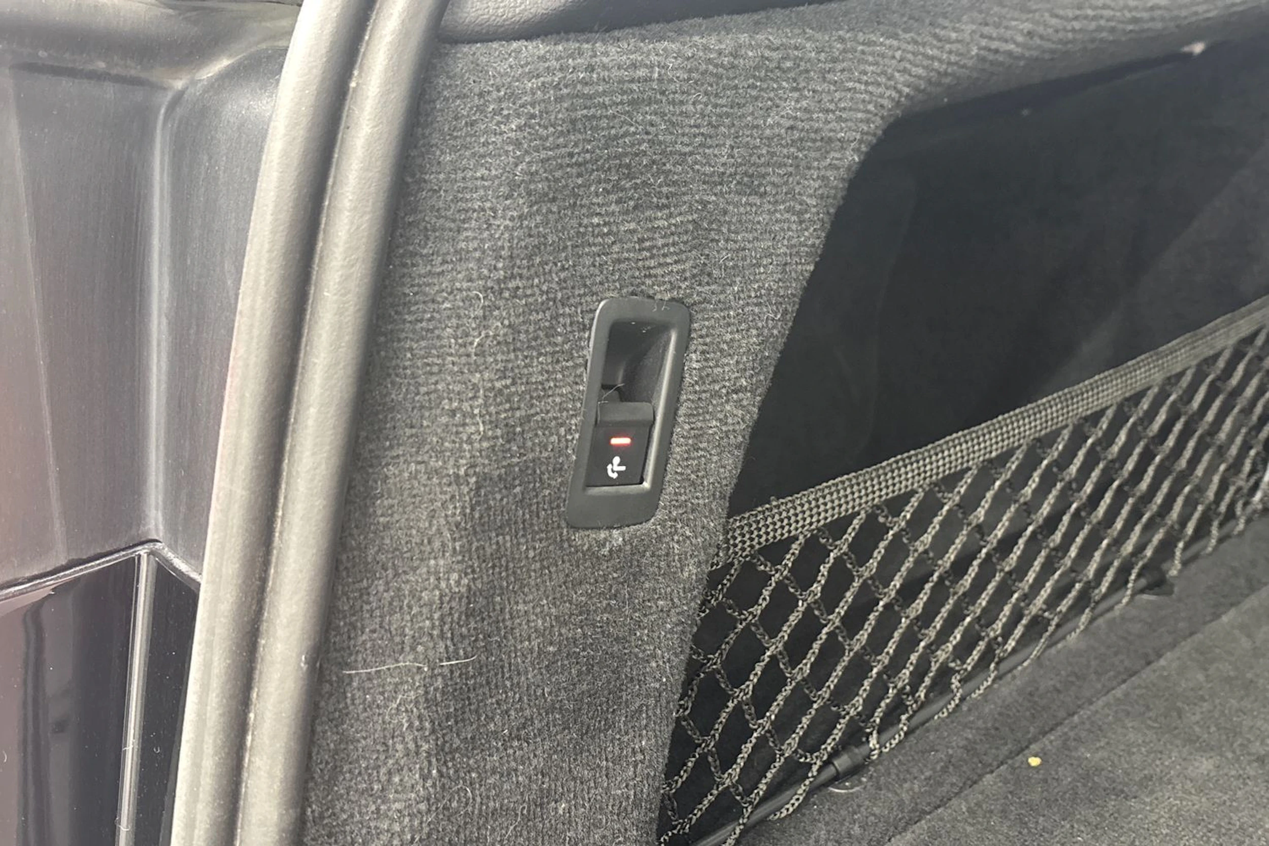 musta Audi A6 2021 kuva 13.